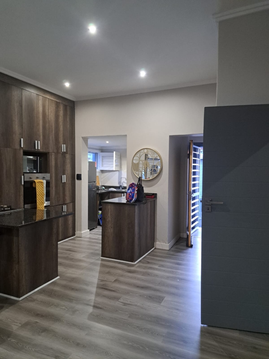 2 Bedroom Property for Sale in Berea Eastern Cape